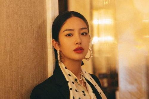 杨采钰娱乐爆料了吗视频